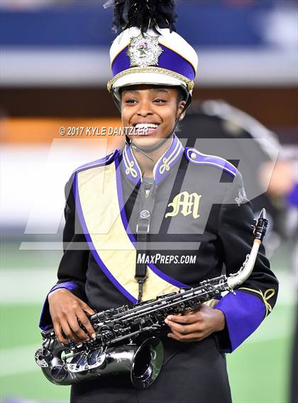 Thumbnail 3 in Mart vs. Refugio (UIL 2A Division 1 Final)  photogallery.