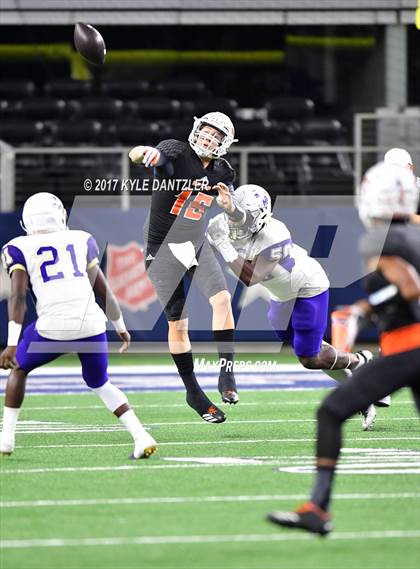 Thumbnail 3 in Mart vs. Refugio (UIL 2A Division 1 Final)  photogallery.