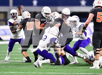 Thumbnail 1 in Mart vs. Refugio (UIL 2A Division 1 Final)  photogallery.