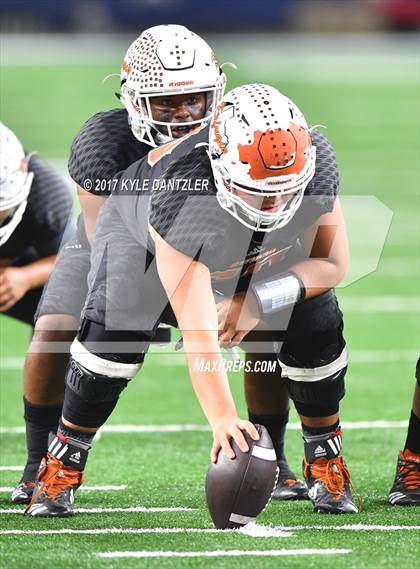 Thumbnail 1 in Mart vs. Refugio (UIL 2A Division 1 Final)  photogallery.