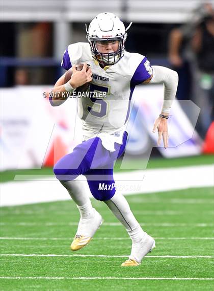 Thumbnail 3 in Mart vs. Refugio (UIL 2A Division 1 Final)  photogallery.