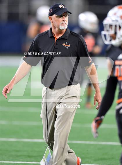 Thumbnail 3 in Mart vs. Refugio (UIL 2A Division 1 Final)  photogallery.