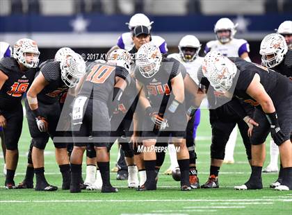 Thumbnail 2 in Mart vs. Refugio (UIL 2A Division 1 Final)  photogallery.