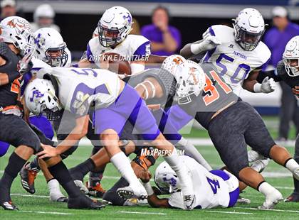 Thumbnail 1 in Mart vs. Refugio (UIL 2A Division 1 Final)  photogallery.
