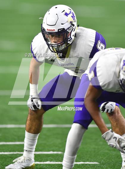 Thumbnail 3 in Mart vs. Refugio (UIL 2A Division 1 Final)  photogallery.