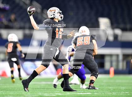 Thumbnail 2 in Mart vs. Refugio (UIL 2A Division 1 Final)  photogallery.