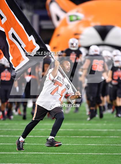 Thumbnail 1 in Mart vs. Refugio (UIL 2A Division 1 Final)  photogallery.