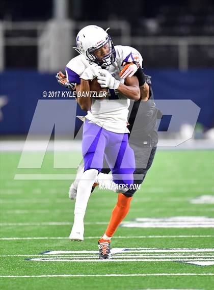 Thumbnail 1 in Mart vs. Refugio (UIL 2A Division 1 Final)  photogallery.