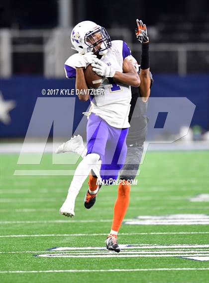 Thumbnail 3 in Mart vs. Refugio (UIL 2A Division 1 Final)  photogallery.