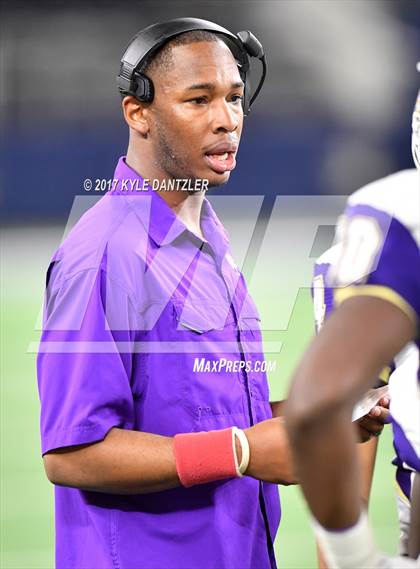 Thumbnail 3 in Mart vs. Refugio (UIL 2A Division 1 Final)  photogallery.
