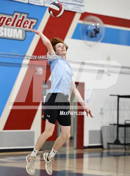 Thumbnail 1 in Mills @ Hillsdale photogallery.