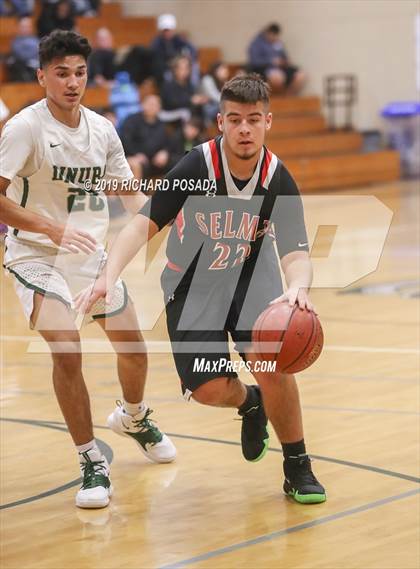 Thumbnail 2 in Selma @ Dinuba (Andrew Bedoya Holiday Classic) photogallery.