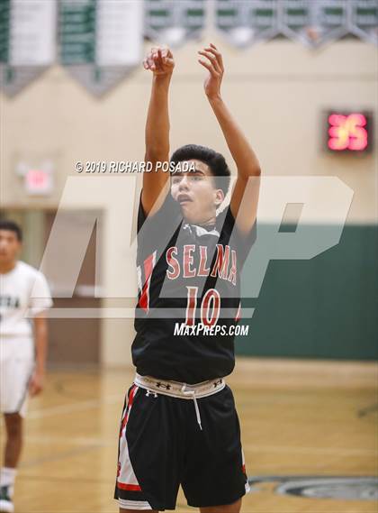 Thumbnail 3 in Selma @ Dinuba (Andrew Bedoya Holiday Classic) photogallery.