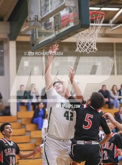 Thumbnail 3 in Selma @ Dinuba (Andrew Bedoya Holiday Classic) photogallery.