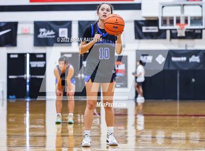 Thumbnail 3 in Damien vs Moanalua (Iolani Classic Honolulu - Day 3) photogallery.