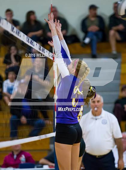 Thumbnail 1 in Millbrook vs. Rhinebeck (Section 9 Class C Final) photogallery.