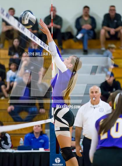 Thumbnail 2 in Millbrook vs. Rhinebeck (Section 9 Class C Final) photogallery.