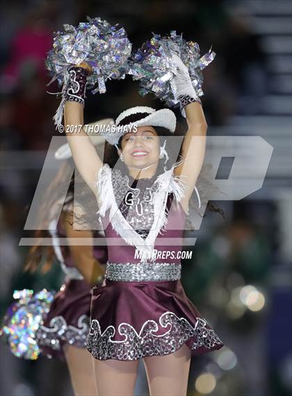 Thumbnail 3 in Hemphill vs. Waskom (UIL 3A-2 Region III Bi-District Playoff) photogallery.