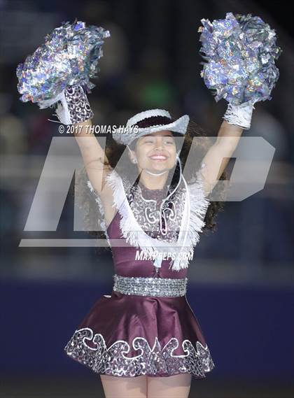 Thumbnail 1 in Hemphill vs. Waskom (UIL 3A-2 Region III Bi-District Playoff) photogallery.