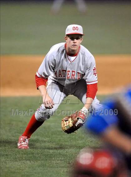 Thumbnail 1 in El Toro vs. Mater Dei (Anderson Bat National Classic) photogallery.
