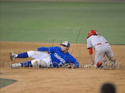 Thumbnail 3 in El Toro vs. Mater Dei (Anderson Bat National Classic) photogallery.