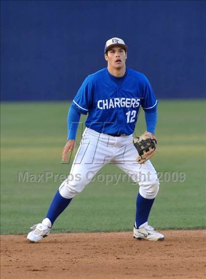 Thumbnail 1 in El Toro vs. Mater Dei (Anderson Bat National Classic) photogallery.