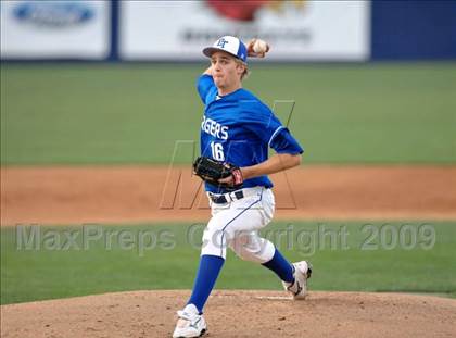 Thumbnail 3 in El Toro vs. Mater Dei (Anderson Bat National Classic) photogallery.