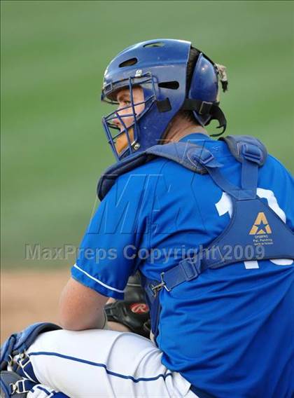 Thumbnail 3 in El Toro vs. Mater Dei (Anderson Bat National Classic) photogallery.