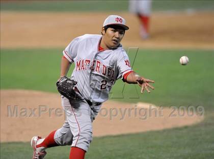 Thumbnail 3 in El Toro vs. Mater Dei (Anderson Bat National Classic) photogallery.