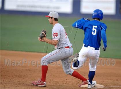 Thumbnail 2 in El Toro vs. Mater Dei (Anderson Bat National Classic) photogallery.