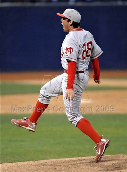 Thumbnail 2 in El Toro vs. Mater Dei (Anderson Bat National Classic) photogallery.