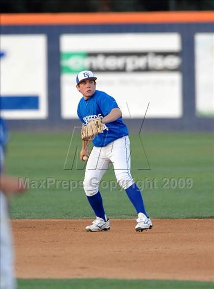 Thumbnail 1 in El Toro vs. Mater Dei (Anderson Bat National Classic) photogallery.