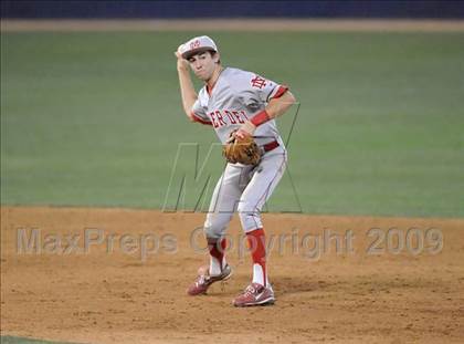 Thumbnail 3 in El Toro vs. Mater Dei (Anderson Bat National Classic) photogallery.