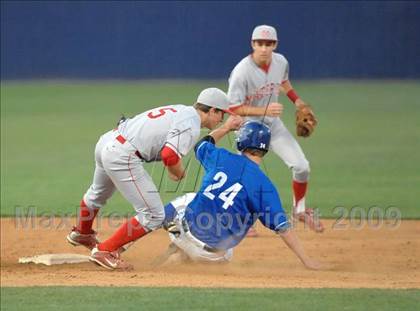 Thumbnail 3 in El Toro vs. Mater Dei (Anderson Bat National Classic) photogallery.