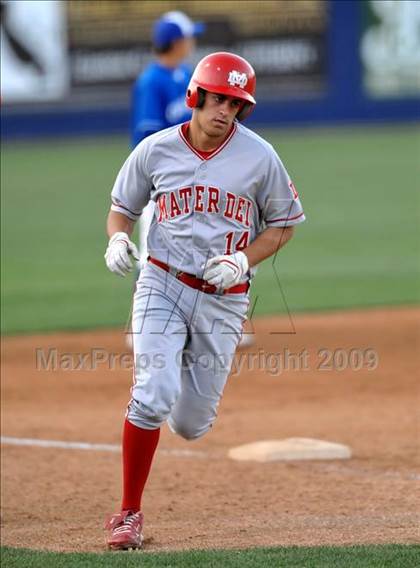 Thumbnail 1 in El Toro vs. Mater Dei (Anderson Bat National Classic) photogallery.