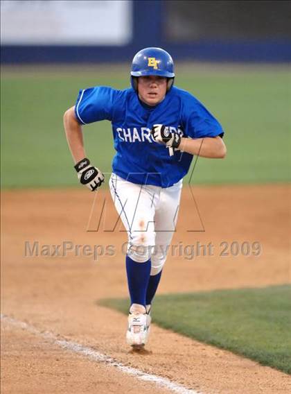 Thumbnail 2 in El Toro vs. Mater Dei (Anderson Bat National Classic) photogallery.