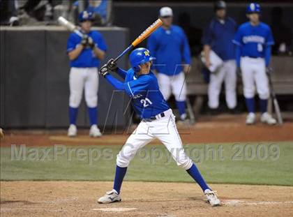 Thumbnail 2 in El Toro vs. Mater Dei (Anderson Bat National Classic) photogallery.