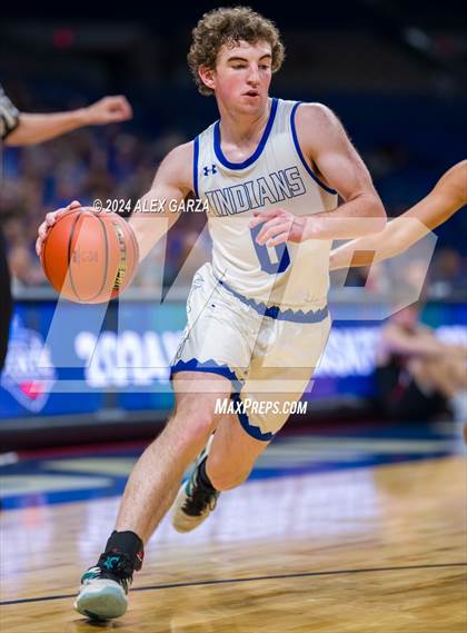 Thumbnail 2 in Lipan vs New Home (UIL 2A Basketball Semifinal) photogallery.