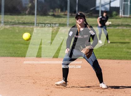 Thumbnail 2 in Thousand Oaks @ Foothill Tech photogallery.