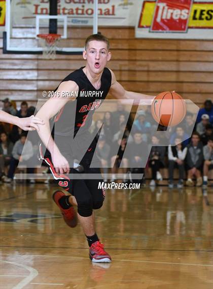 Thumbnail 2 in West Linn vs. Clackamas (Les Schwab Invitational) photogallery.