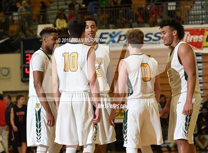 Thumbnail 1 in West Linn vs. Clackamas (Les Schwab Invitational) photogallery.