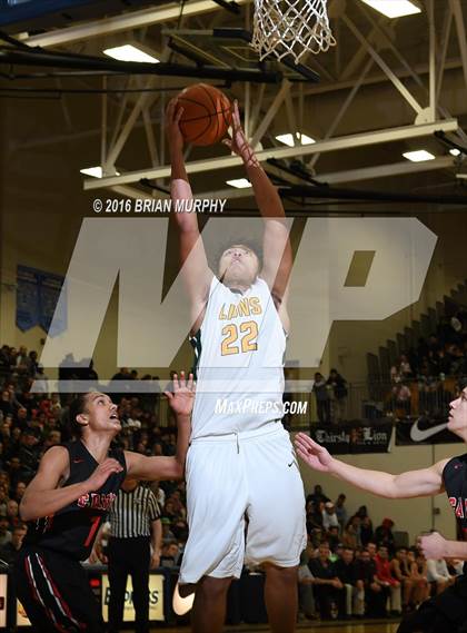 Thumbnail 2 in West Linn vs. Clackamas (Les Schwab Invitational) photogallery.