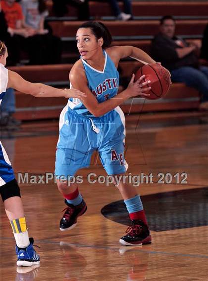 Thumbnail 1 in Austin-East vs. Gatlinburg-Pittman (D3-AAA playoffs) photogallery.