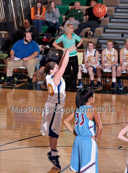 Thumbnail 3 in Austin-East vs. Gatlinburg-Pittman (D3-AAA playoffs) photogallery.