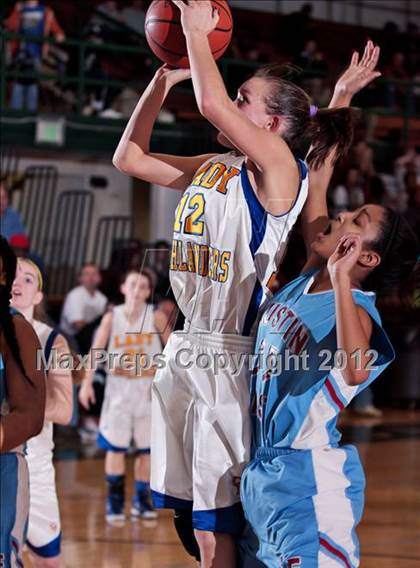 Thumbnail 1 in Austin-East vs. Gatlinburg-Pittman (D3-AAA playoffs) photogallery.