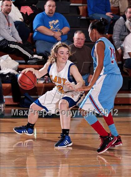 Thumbnail 3 in Austin-East vs. Gatlinburg-Pittman (D3-AAA playoffs) photogallery.