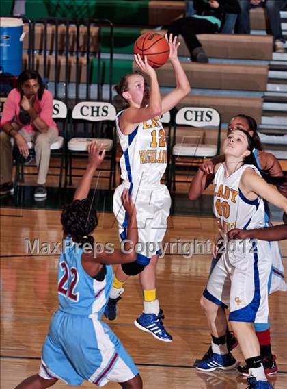 Thumbnail 2 in Austin-East vs. Gatlinburg-Pittman (D3-AAA playoffs) photogallery.