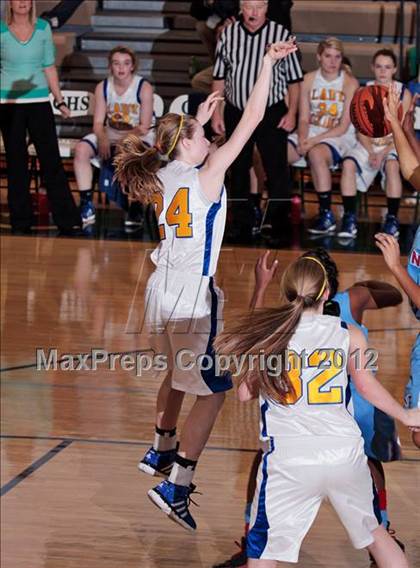 Thumbnail 3 in Austin-East vs. Gatlinburg-Pittman (D3-AAA playoffs) photogallery.