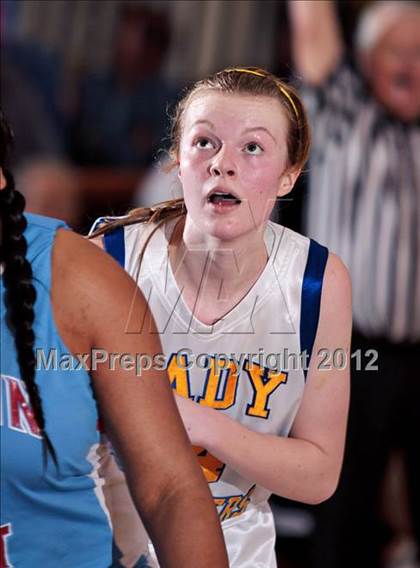 Thumbnail 2 in Austin-East vs. Gatlinburg-Pittman (D3-AAA playoffs) photogallery.
