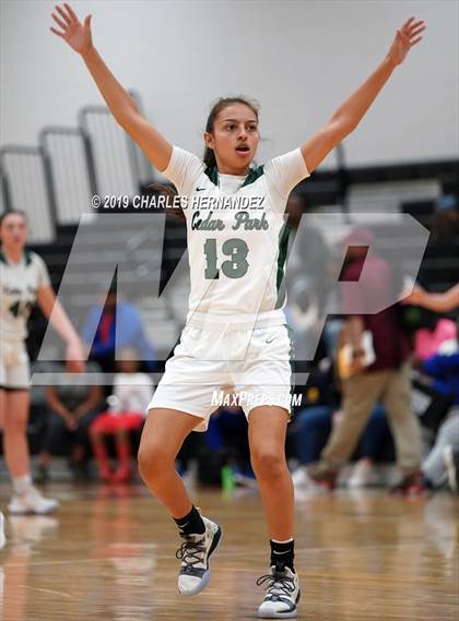 Thumbnail 2 in Cedar Park vs. Pearland (McDonald's Texas Invitational) photogallery.